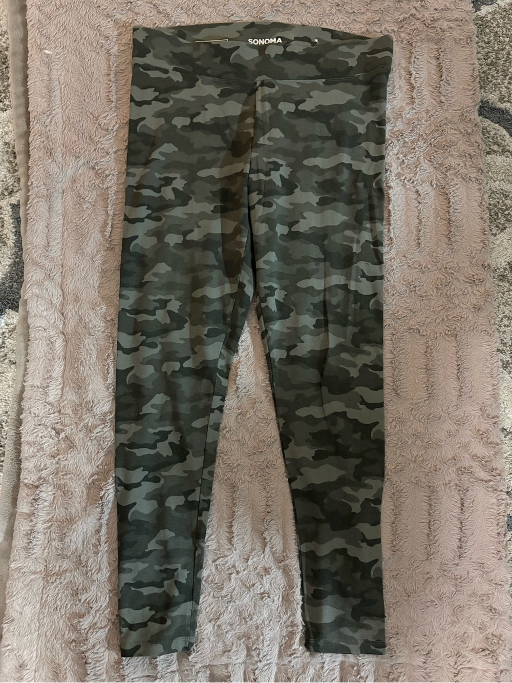 Sonoma Camo Leggings in Olive Green Camo
